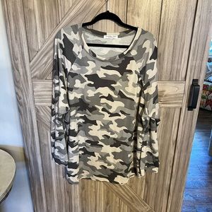 New w/o tags slouchy from Chic Soul with curved hem line